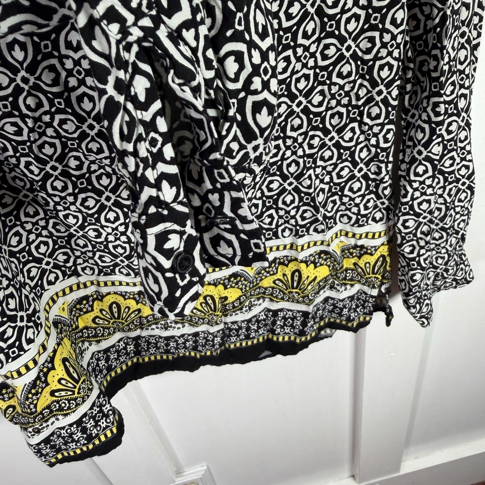 Est 1946 Black White Geometric Print Button Front Blouse Top Womens Small - Picture 5 of 9